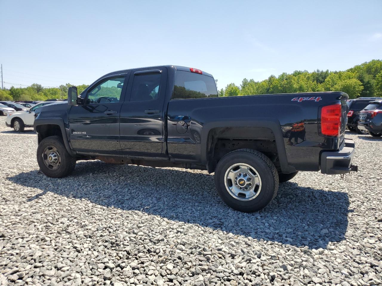 2016 Chevrolet Silverado K2500 Heavy Duty - Фото 2