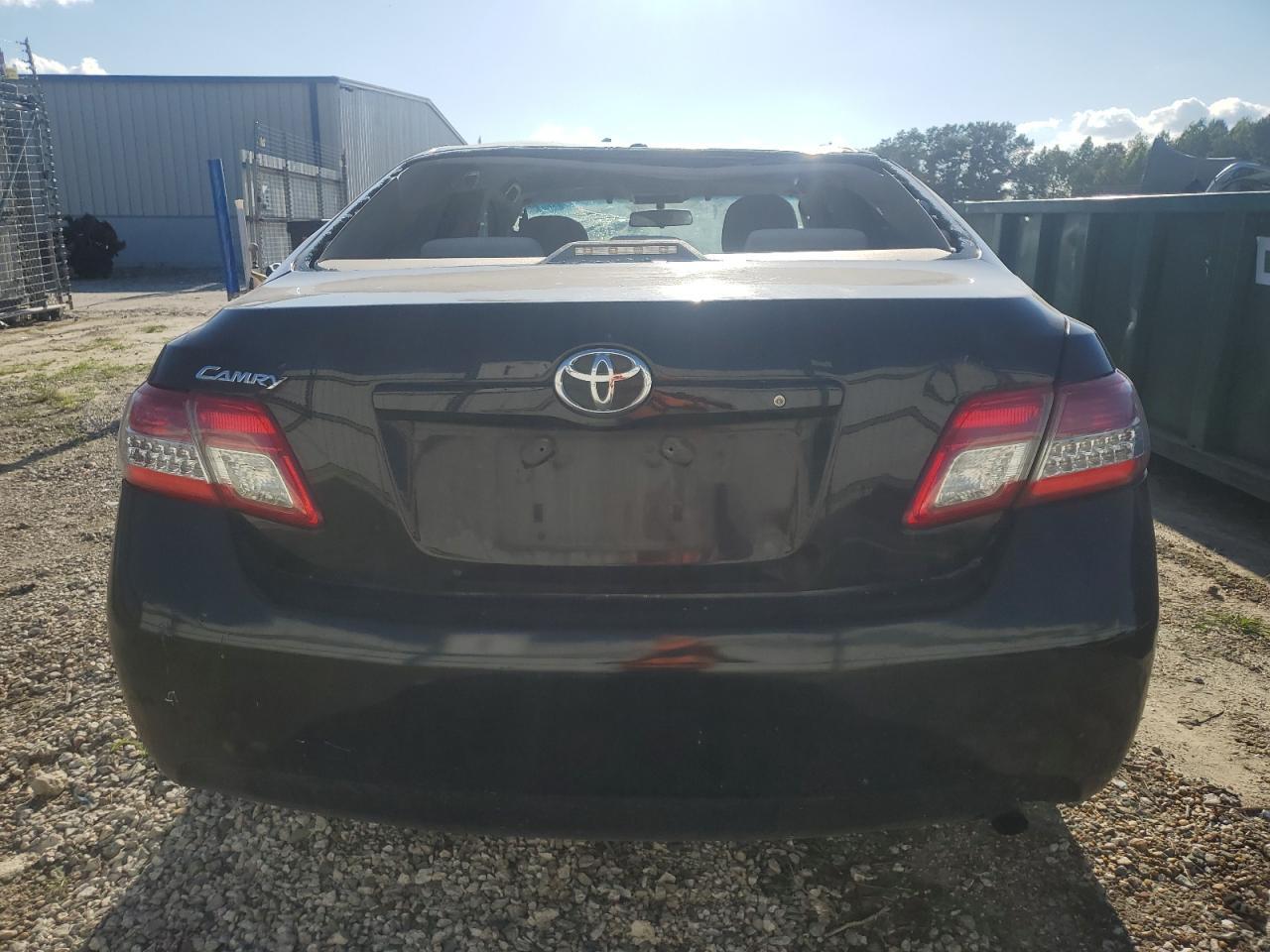 2011 Toyota Camry Base - Фото 6