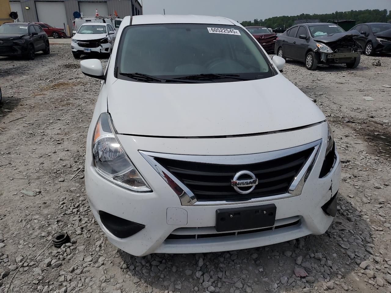 2018 Nissan Versa S - Фото 5