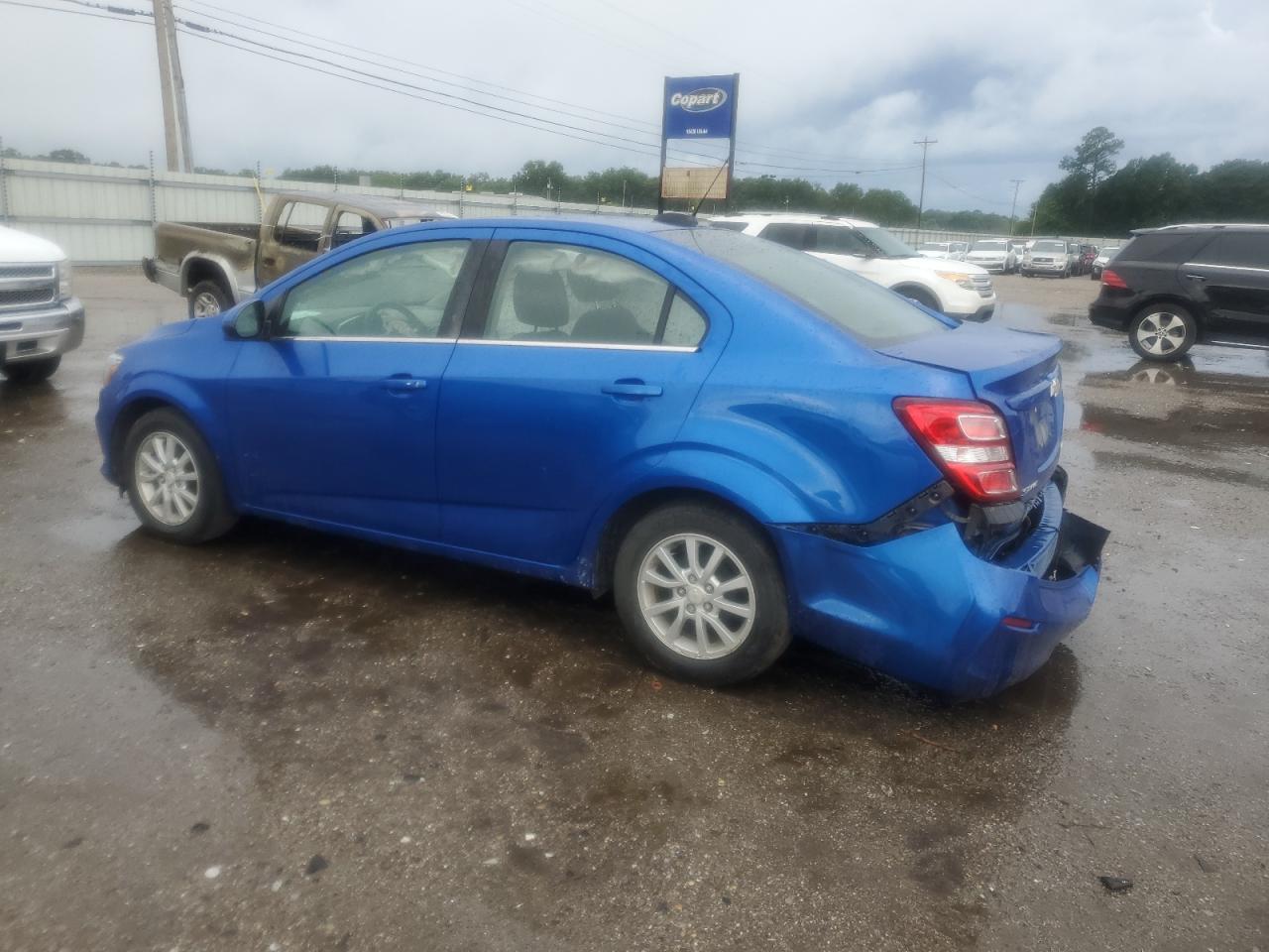 2020 Chevrolet Sonic Lt - Фото 2