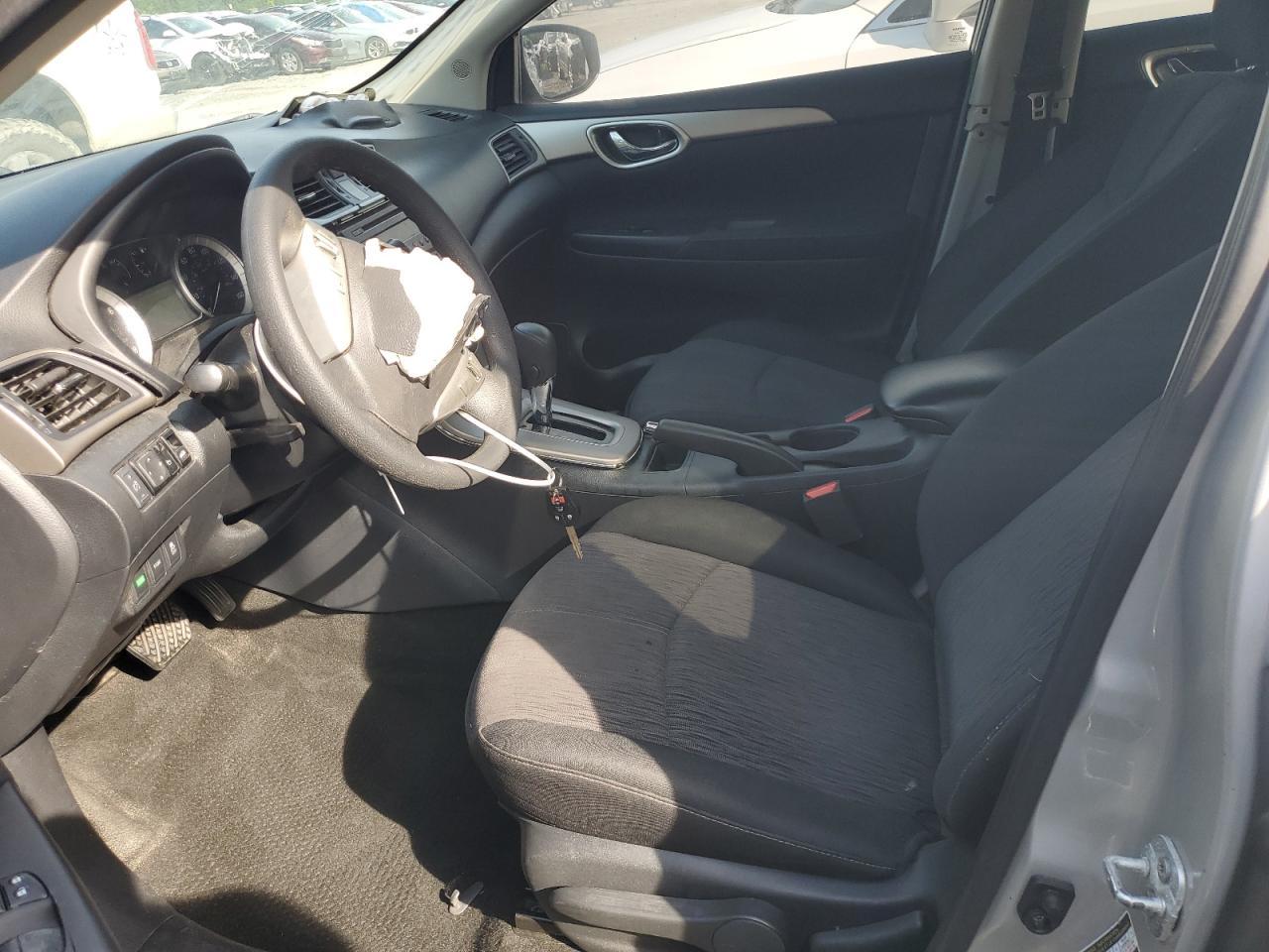 2014 Nissan Sentra S - Фото 7