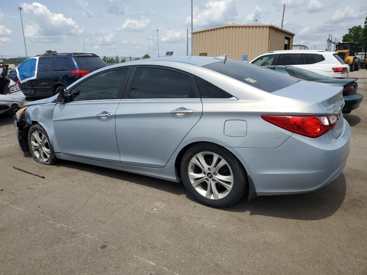 2013 Hyundai Sonata Se - Фото 2