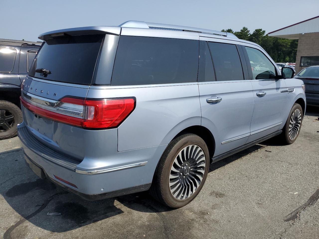 2019 Lincoln Navigator Black Label - Image 3