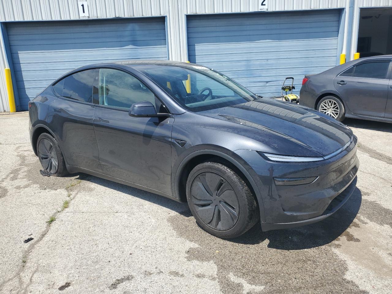 2026 Tesla Model Y - Image 4