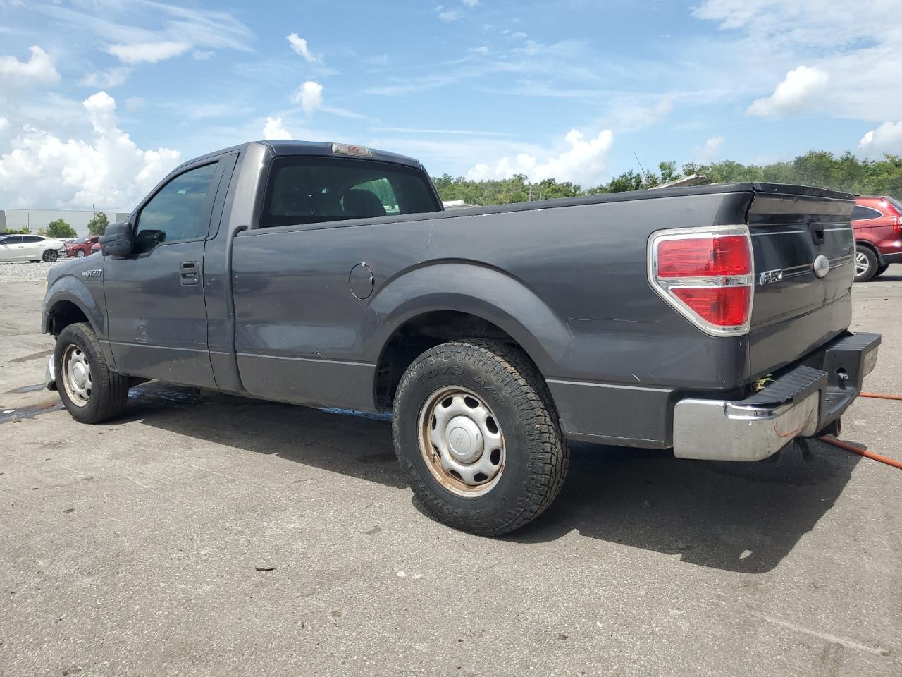 2011 Ford F150 - Image 2