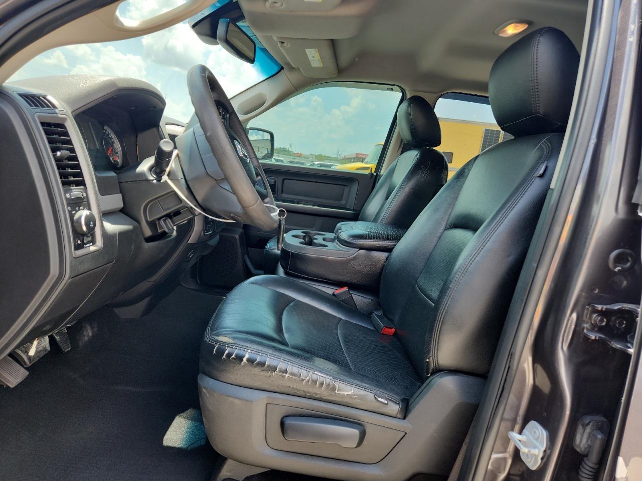 2018 Ram 1500 St - Image 7