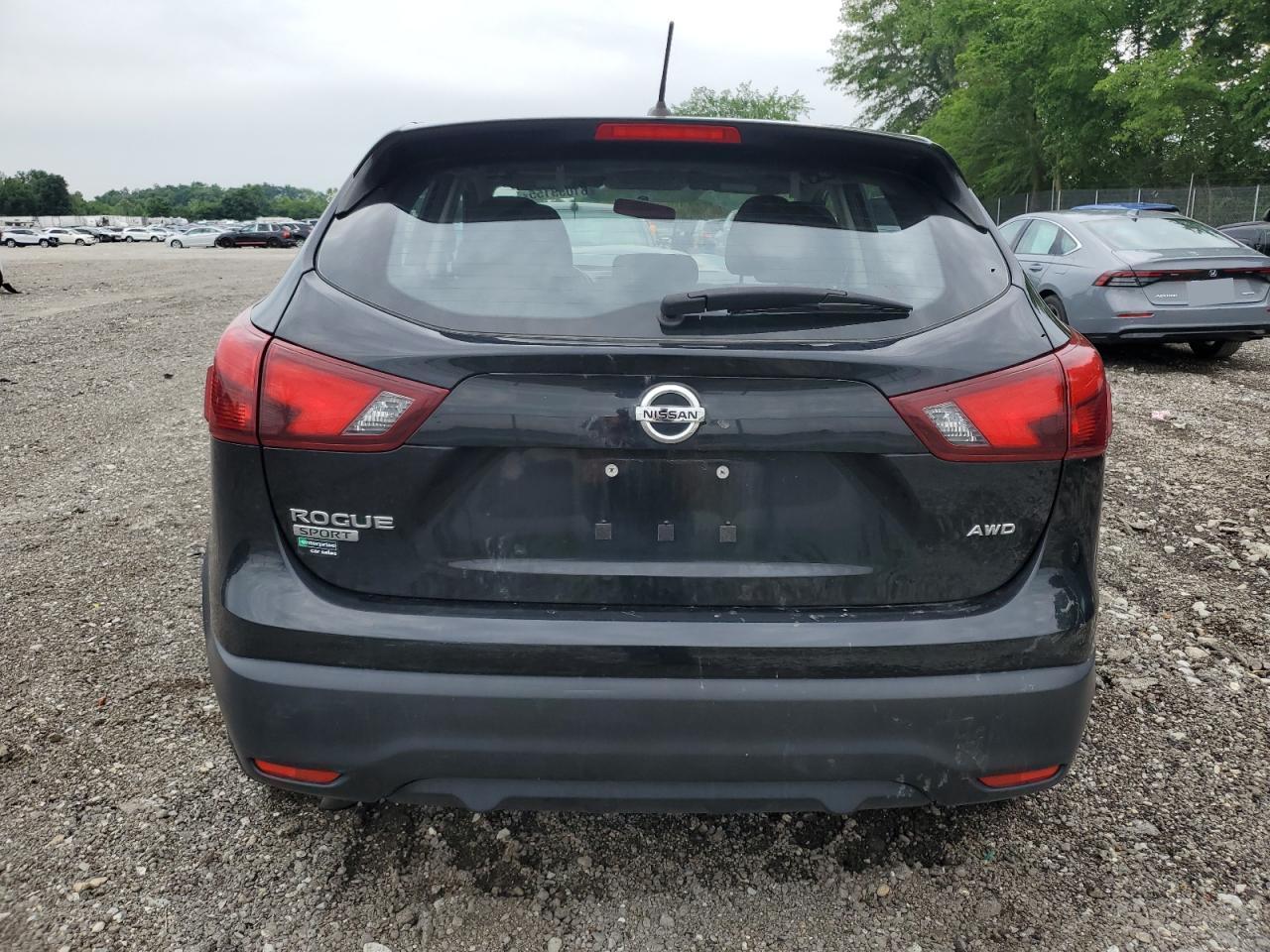2019 Nissan Rogue Sport S - Image 6