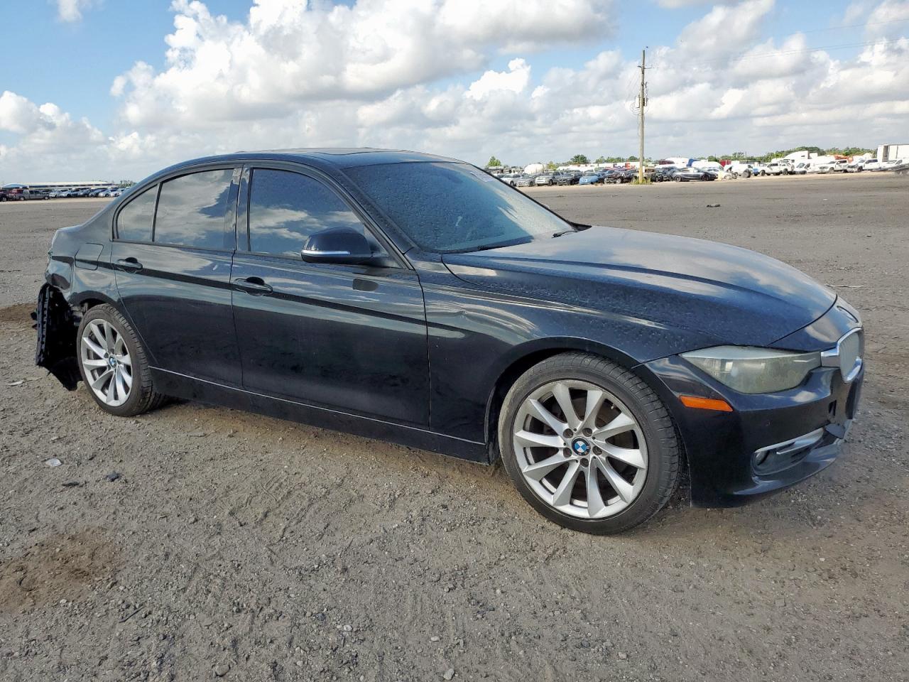 2012 BMW 328 I - Image 4