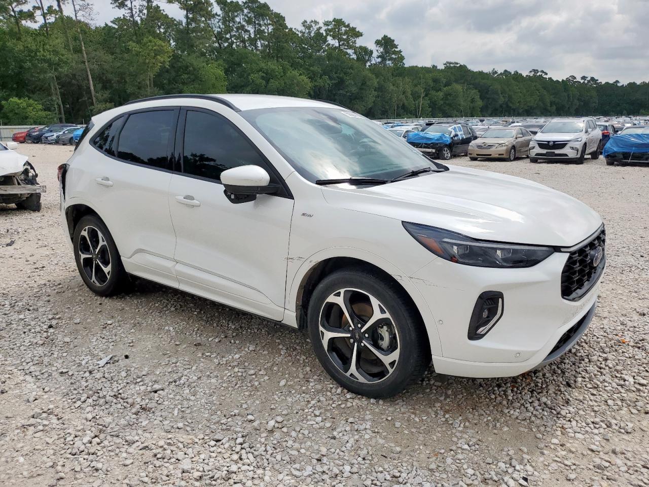 2023 Ford Escape St Line Elite - Фото 4