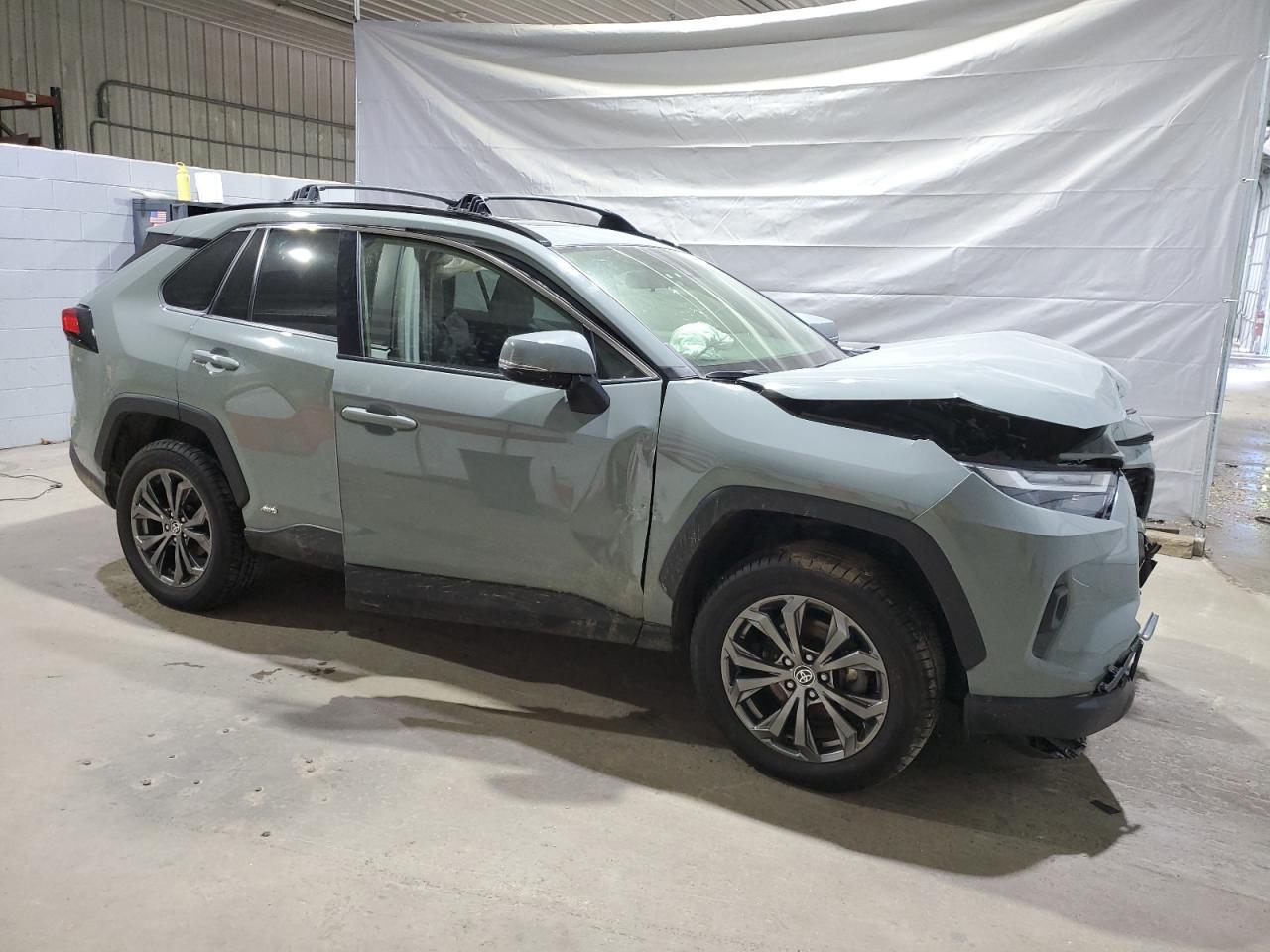 2022 Toyota Rav4 Xle Premium - Фото 4