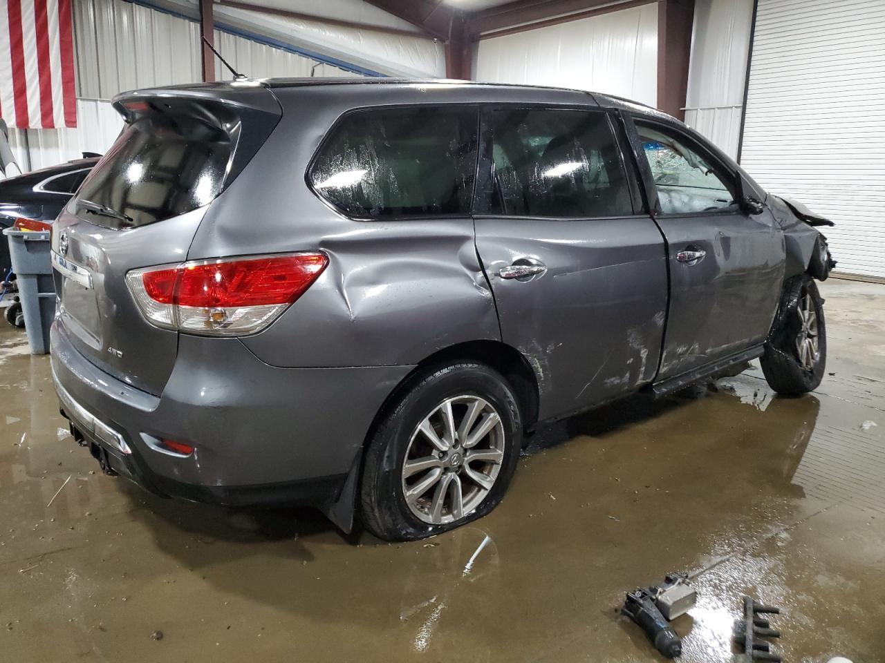 2015 Nissan Pathfinder S - Фото 3