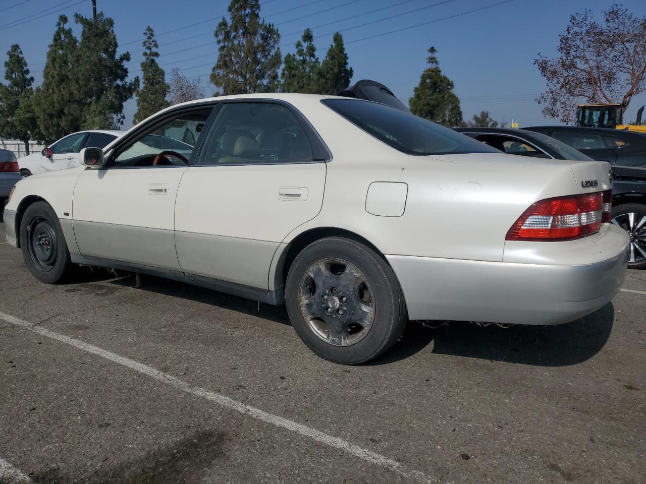2001 Lexus Es 300 - Фото 2