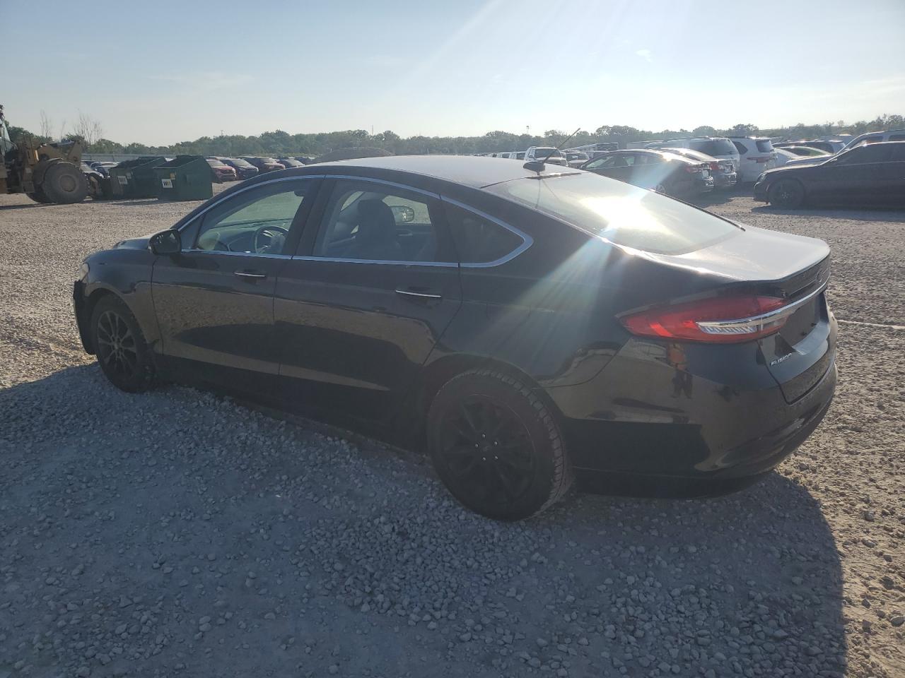 2017 Ford Fusion Se - Фото 2