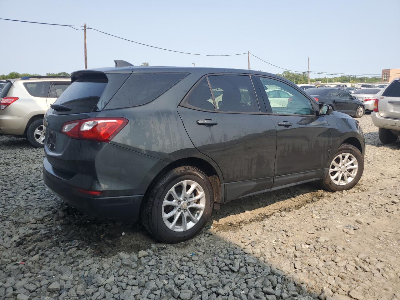2019 Chevrolet Equinox Ls - Фото 3