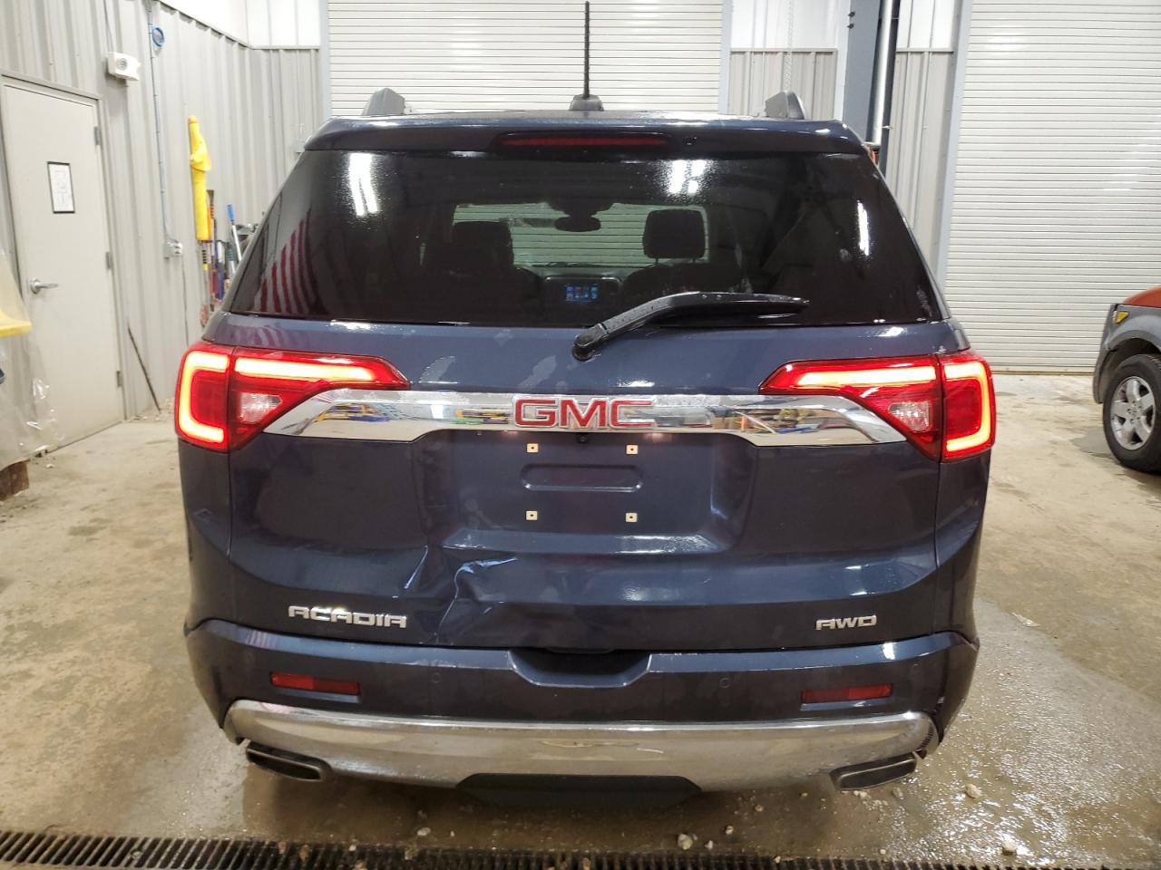 2019 GMC Acadia Denali - Фото 6