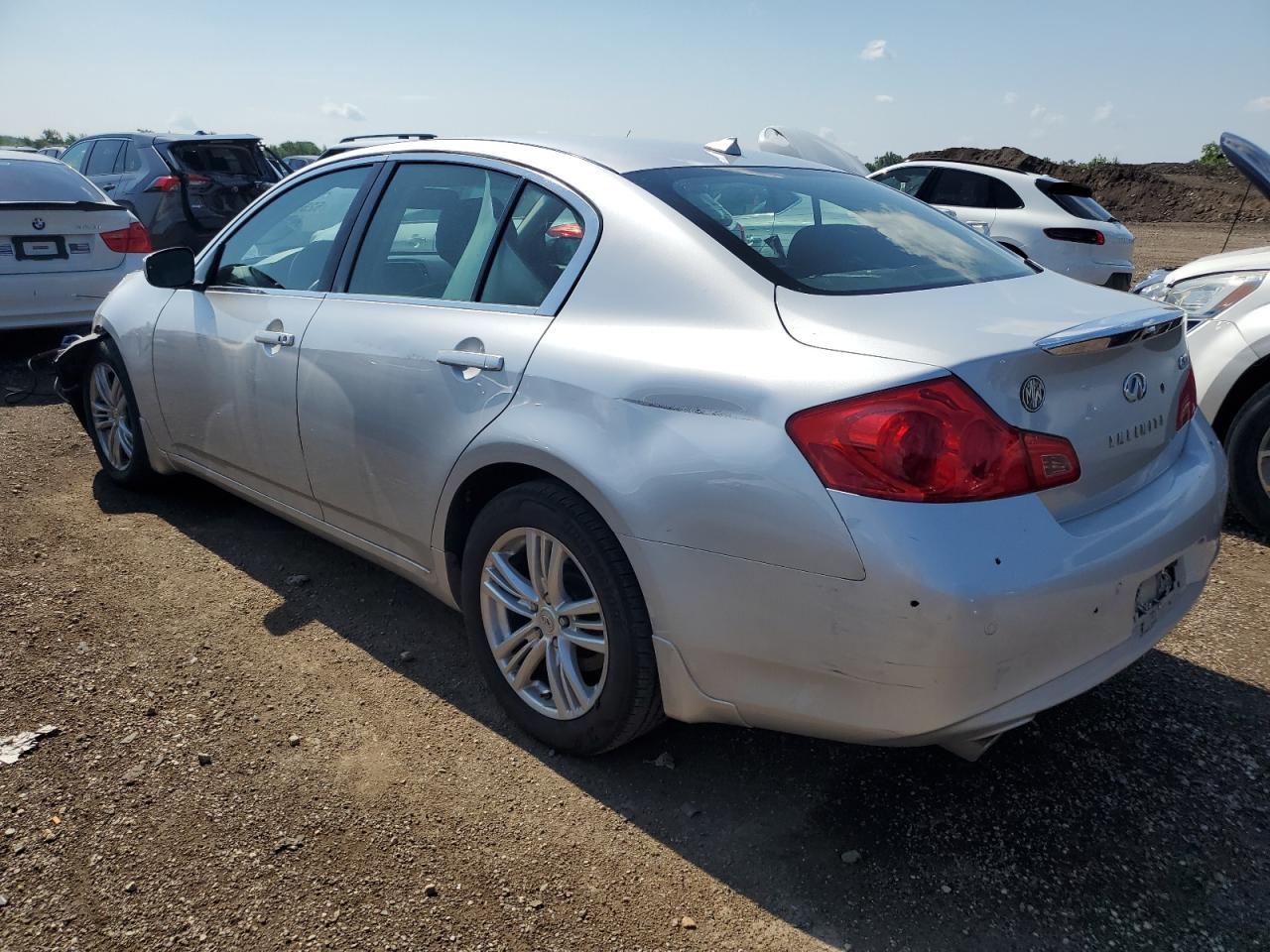 2011 Infiniti G37 - Фото 2