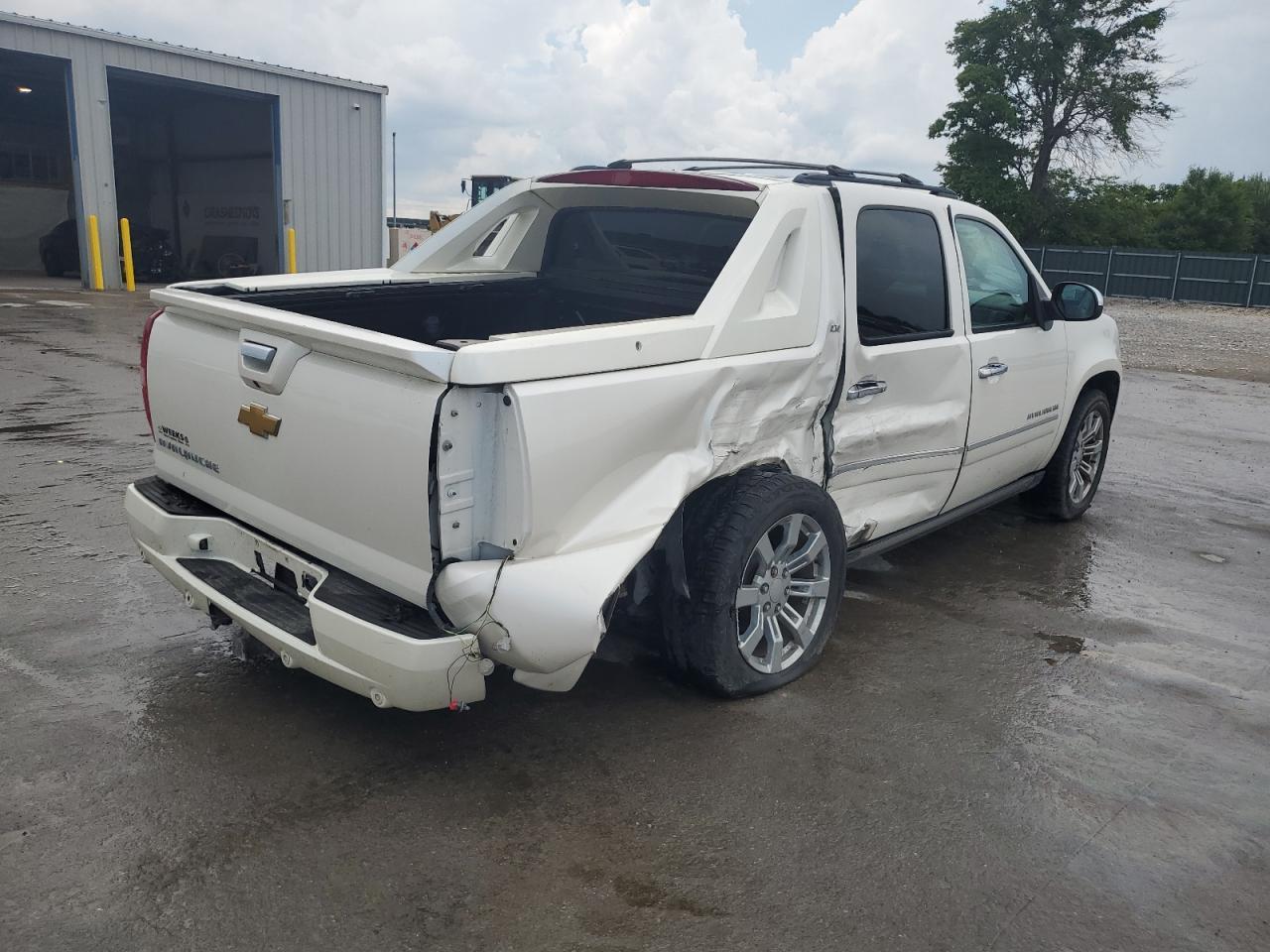 2012 Chevrolet Avalanche Ltz - Фото 3