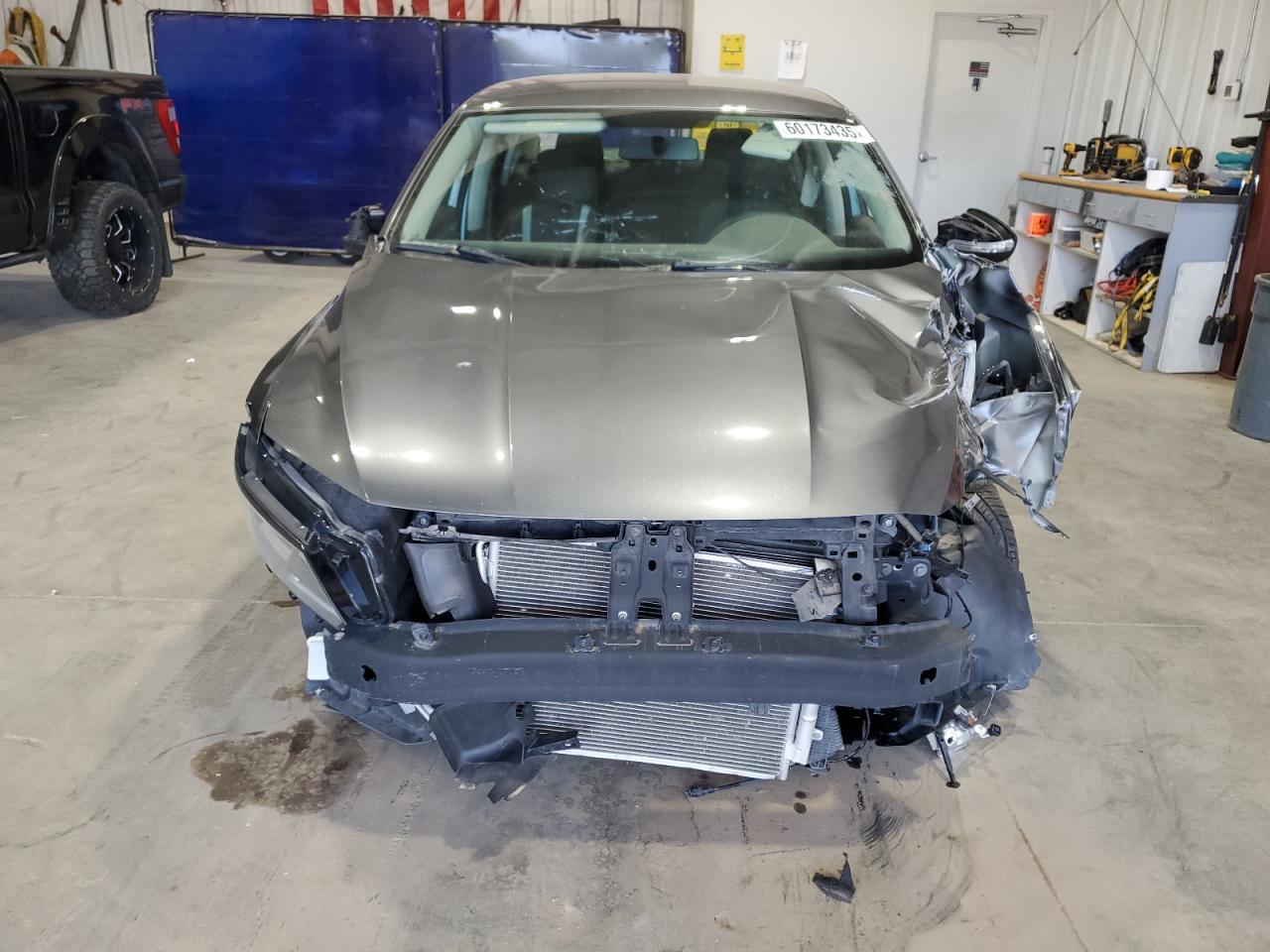 2016 Volkswagen Passat S - Фото 5