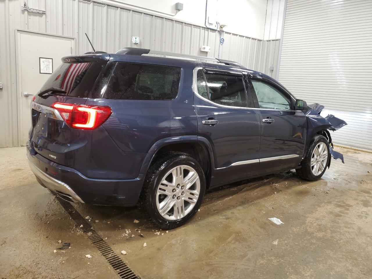 2019 GMC Acadia Denali - Фото 3