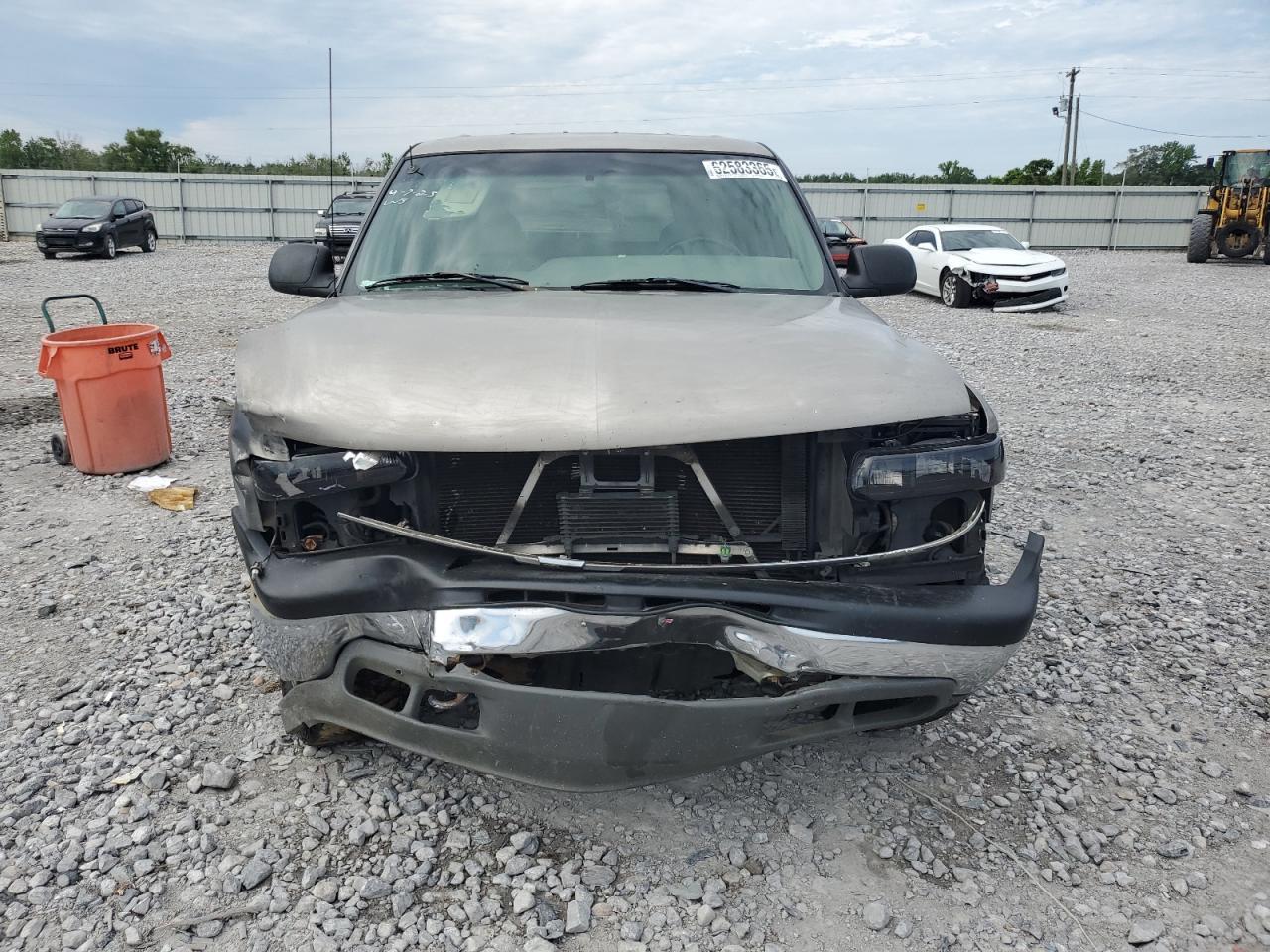 2002 Chevrolet Suburban - Image 5
