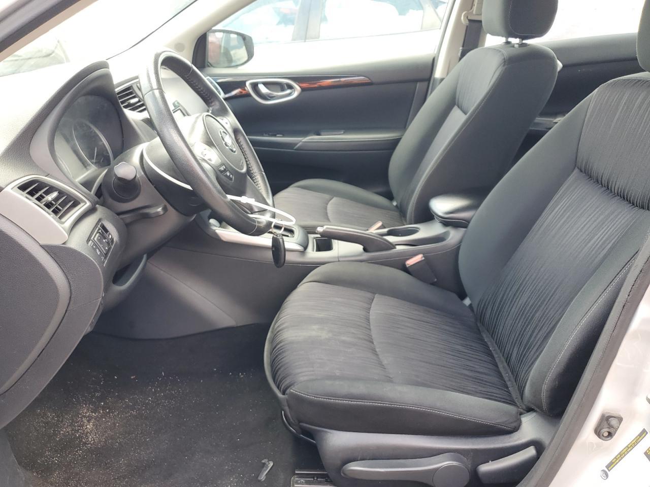 2019 Nissan Sentra S - Фото 7