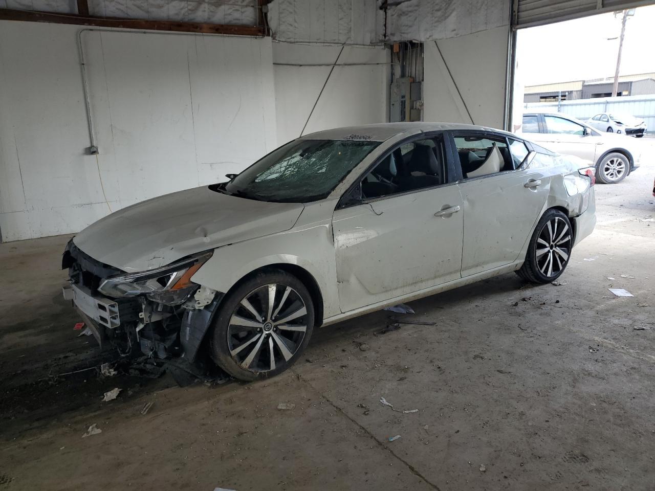 2020 Nissan Altima Sr