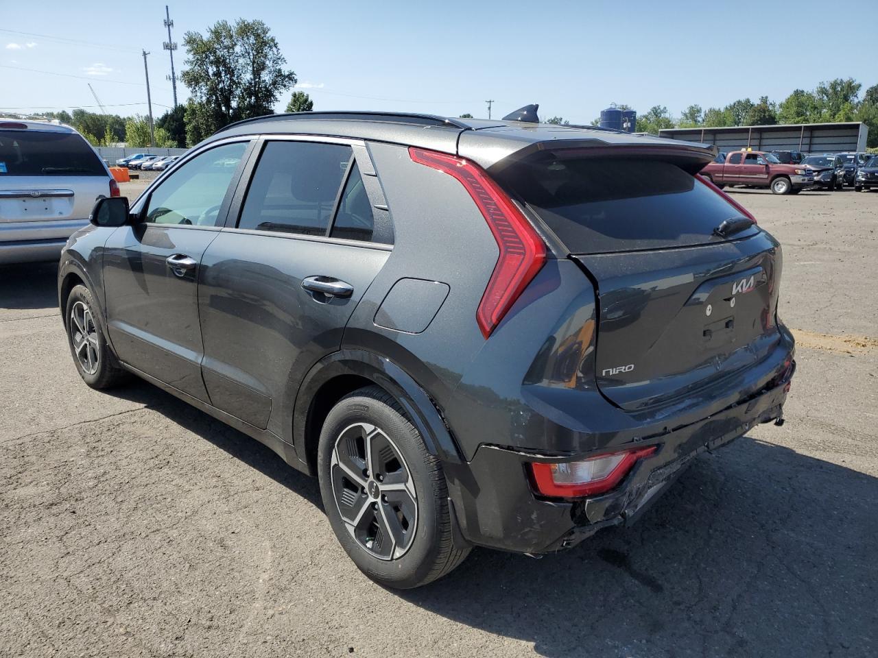 2025 Kia Niro Sx - Image 2