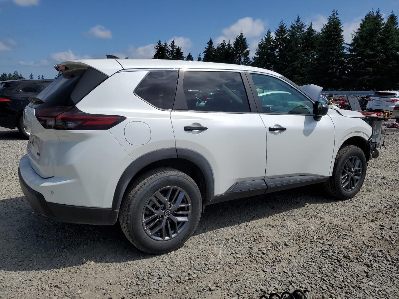 2025 Nissan Rogue S - Image 3