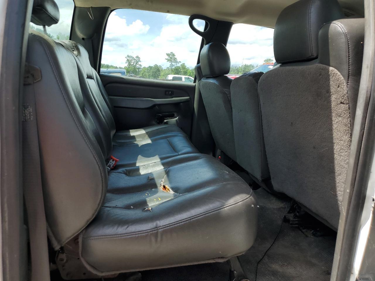 2006 Chevrolet Silverado C3500 - Image 6