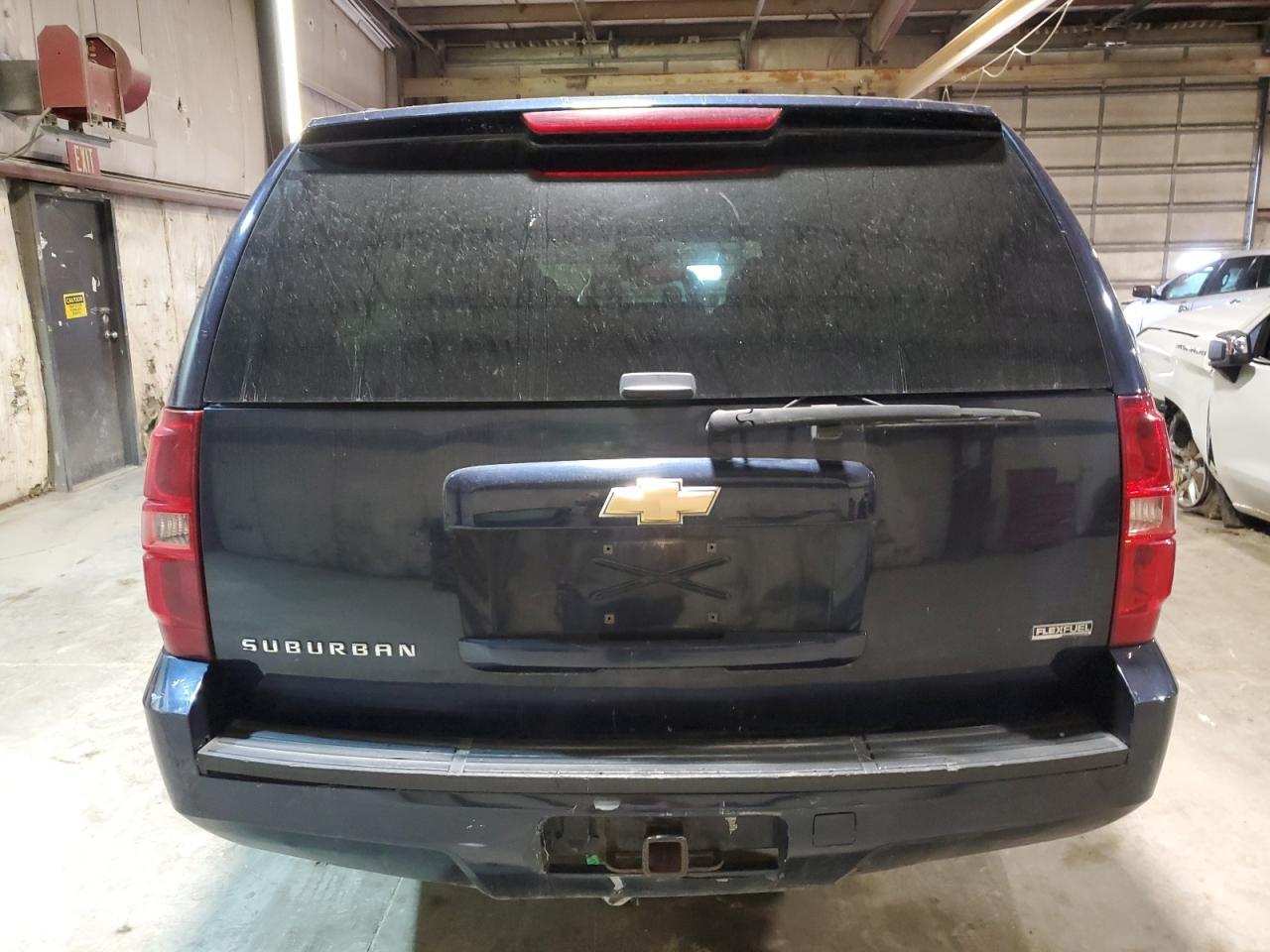2007 Chevrolet Suburban K1500 - Image 6