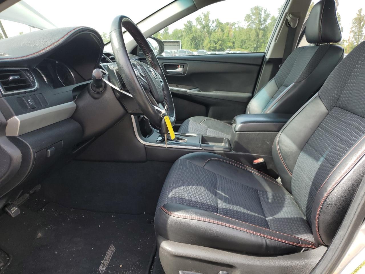 2015 Toyota Camry Le - Фото 7