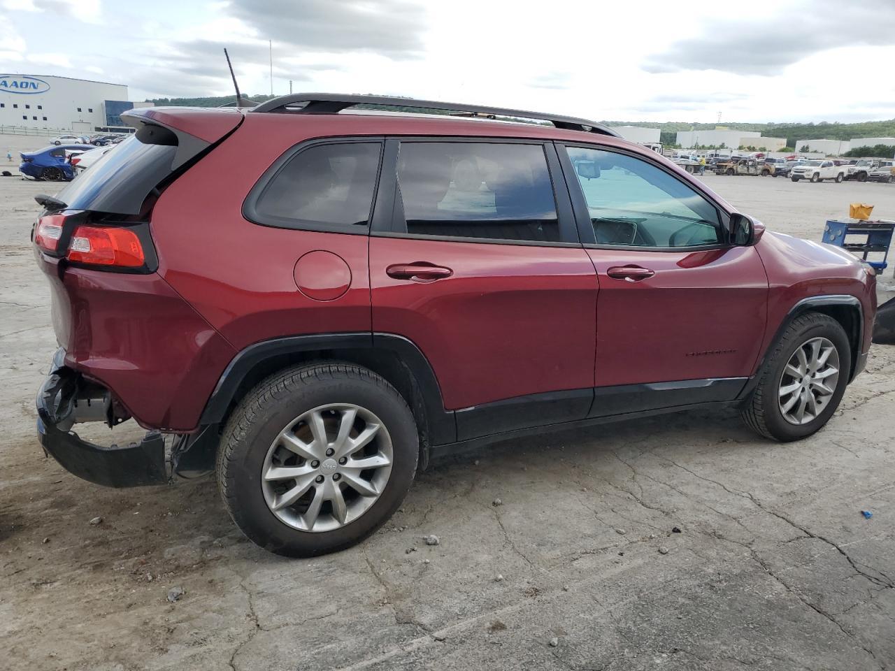 2018 Jeep Cherokee Latitude - Image 3