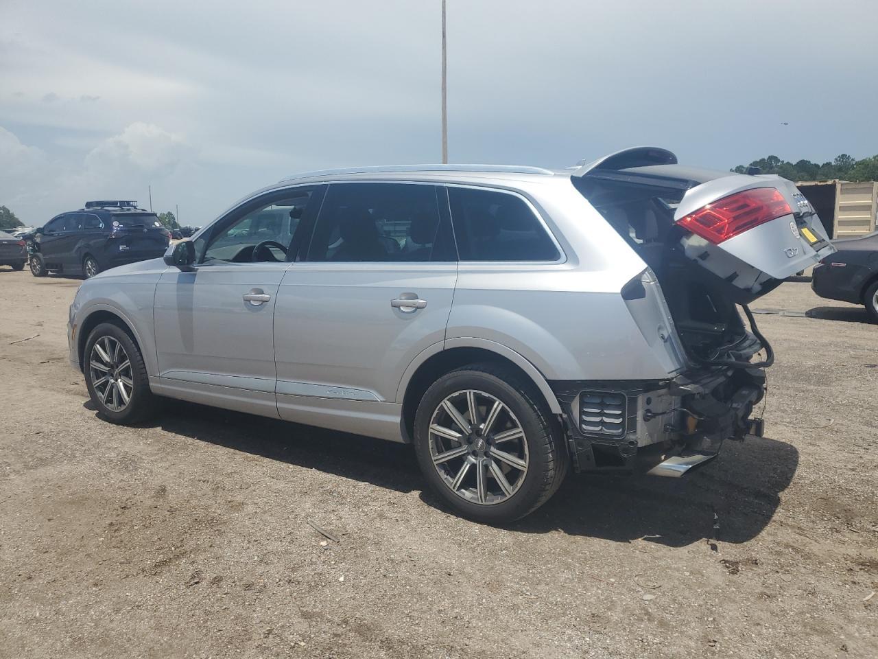 2019 Audi Q7 Premium Plus - Image 2