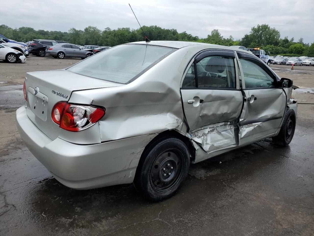 2004 Toyota Corolla Ce - Фото 3