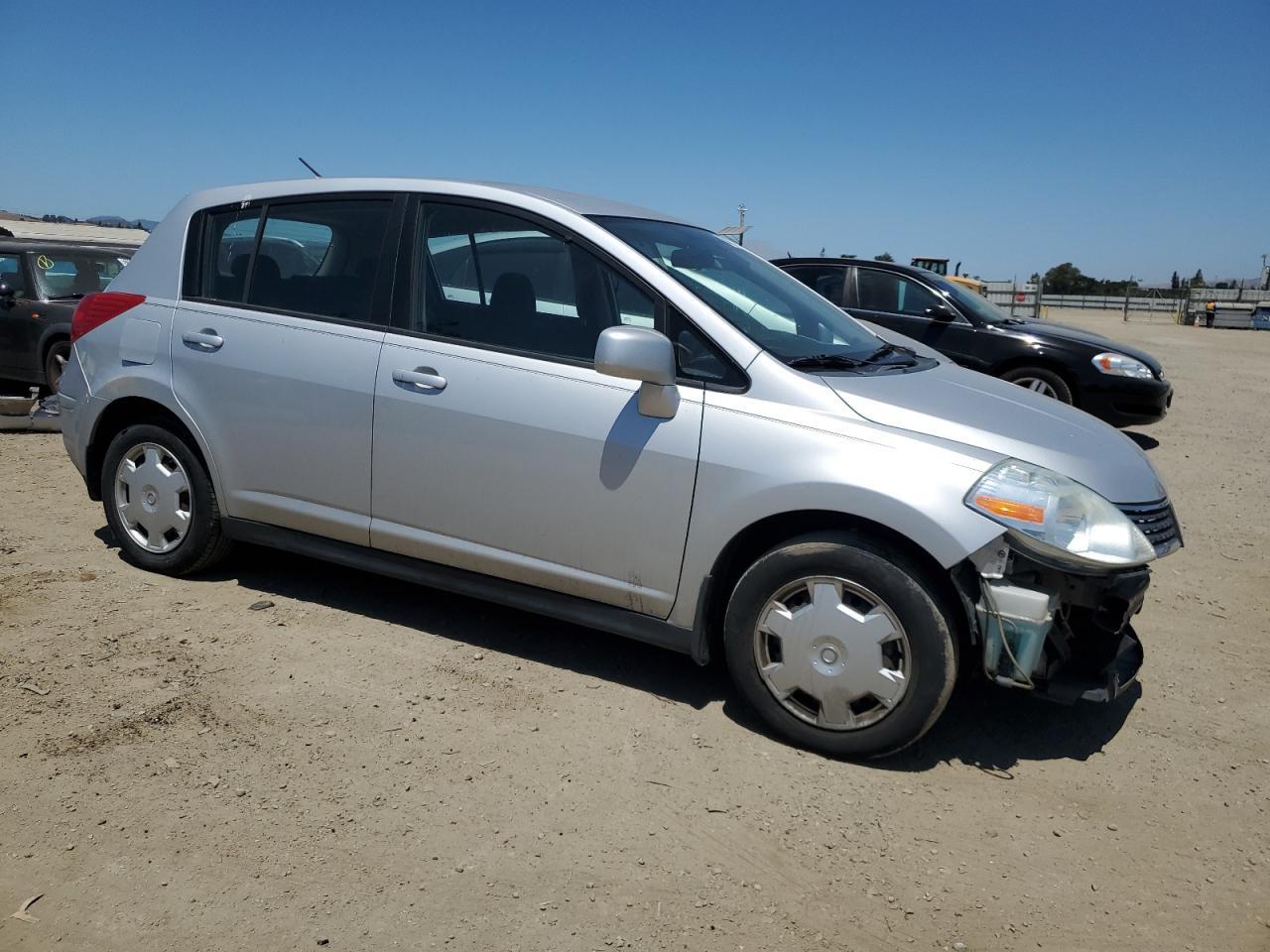 2008 Nissan Versa S - Фото 4