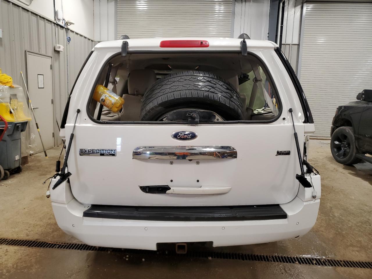 2013 Ford Expedition El Limited - Фото 6