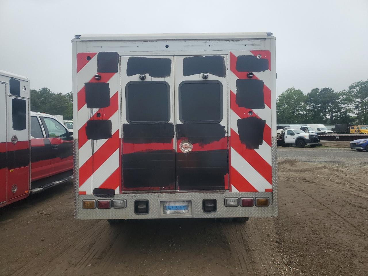 2017 Ford F550 Super Duty - Image 6