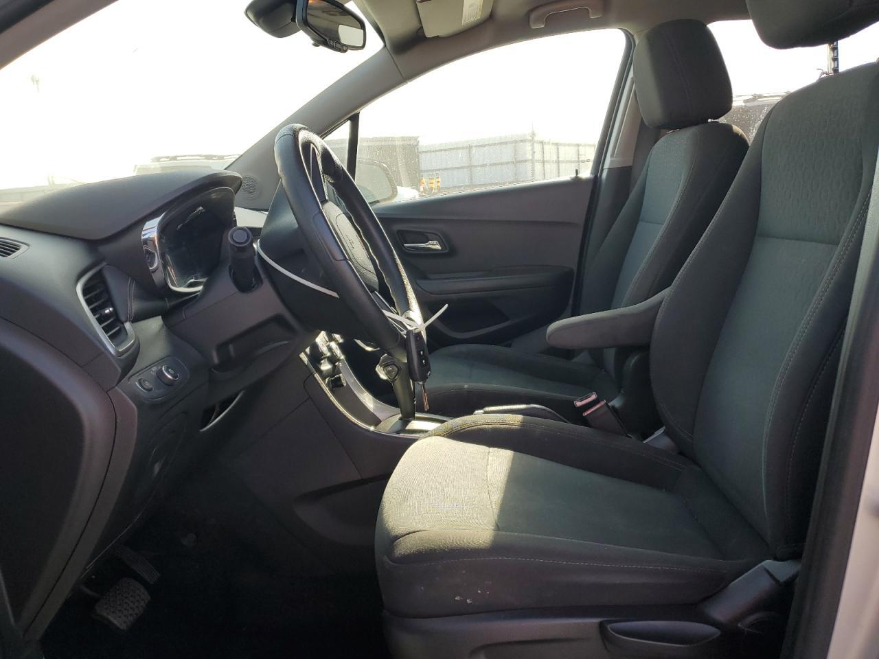 2020 Chevrolet Trax Ls - Image 7