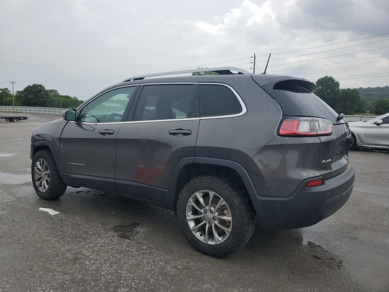 2019 Jeep Cherokee Latitude Plus - Image 2