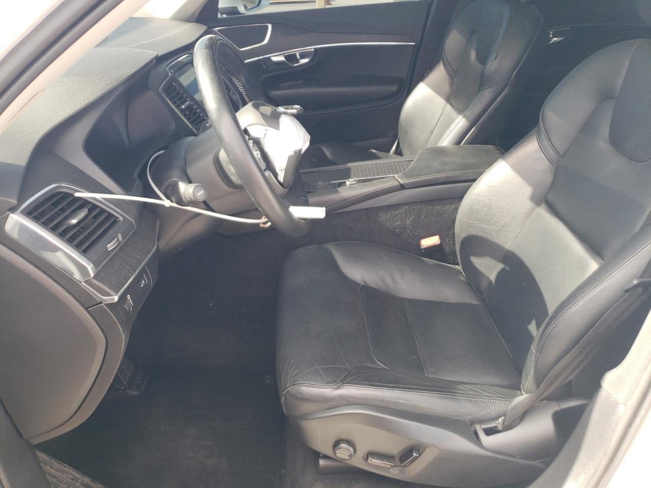 2020 Volvo Xc90 T5 Momentum - Image 7