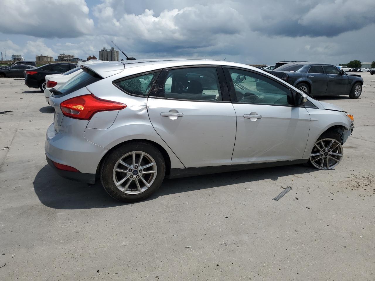 2016 Ford Focus Se - Фото 3