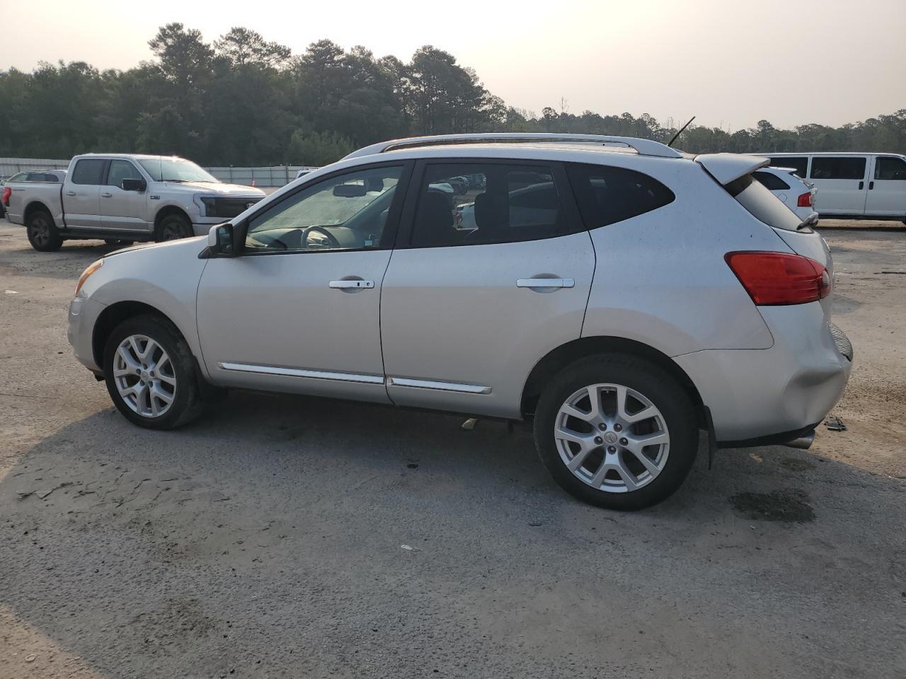 2013 Nissan Rogue S - Фото 2