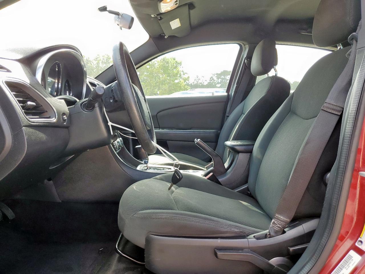 2012 Chrysler 200 Lx - Фото 7