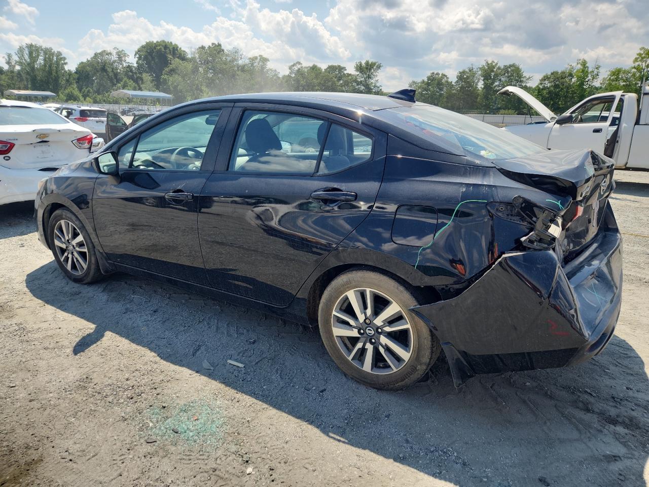 2020 Nissan Versa Sv - Image 2