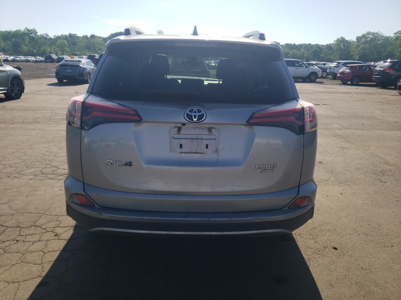 2017 Toyota Rav4 Limited - Фото 6