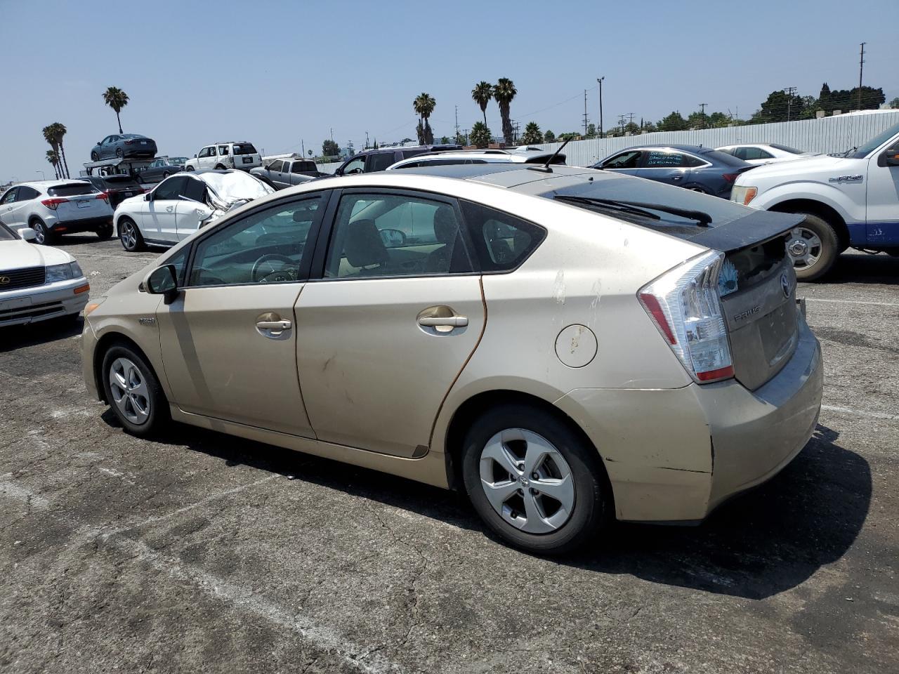2010 Toyota Prius - Фото 2