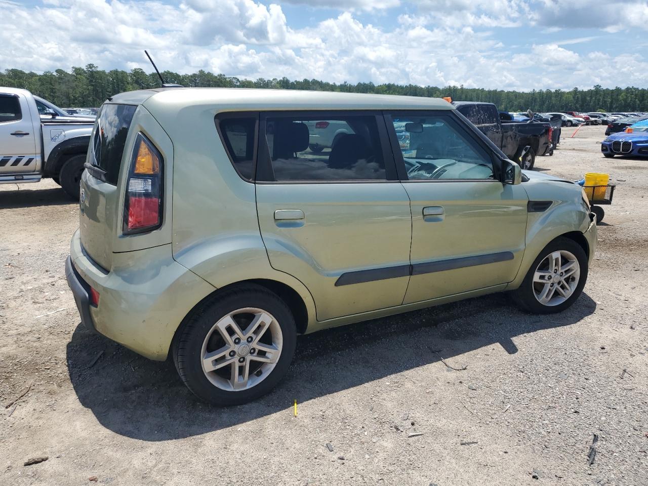 2010 Kia Soul + - Image 3