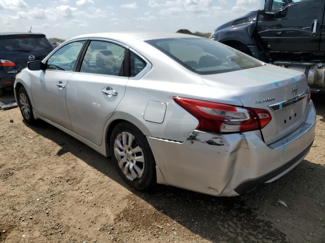 2016 Nissan Altima 2.5 - Image 2