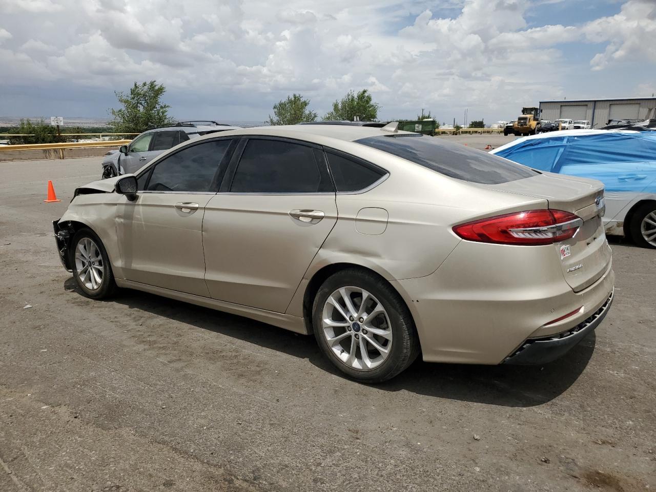2019 Ford Fusion Se - Image 2