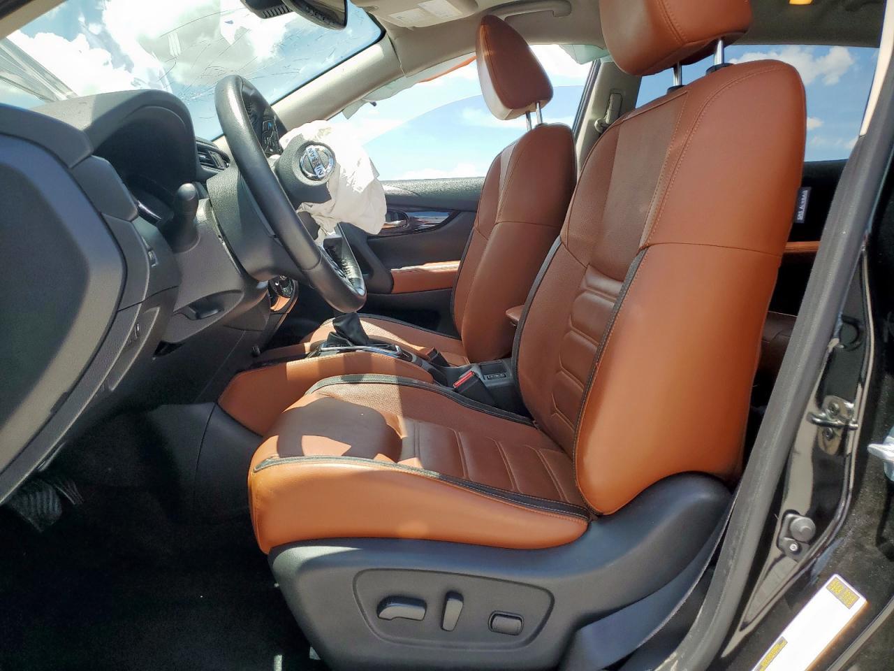2018 Nissan Rogue S - Image 7
